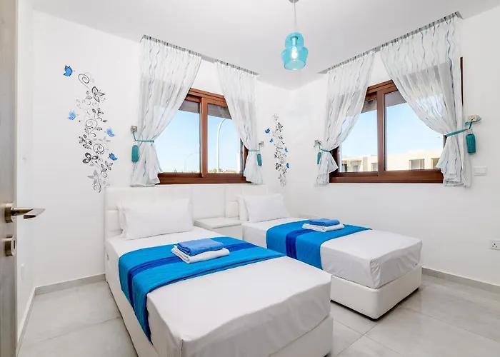 Вилла Serenity Seafront *